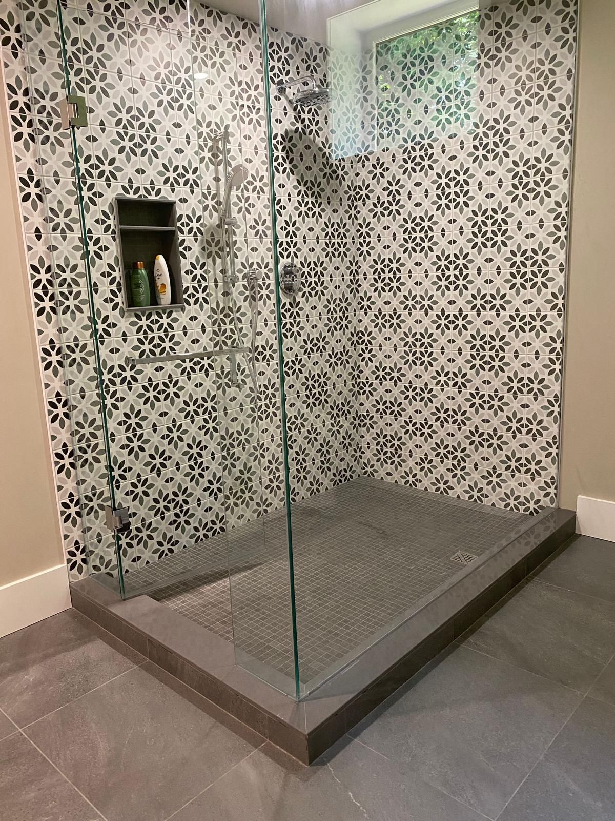Patterned tile shower wall